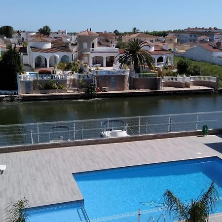 Apartament Amb Piscina 엠푸리아브라바 외부 사진