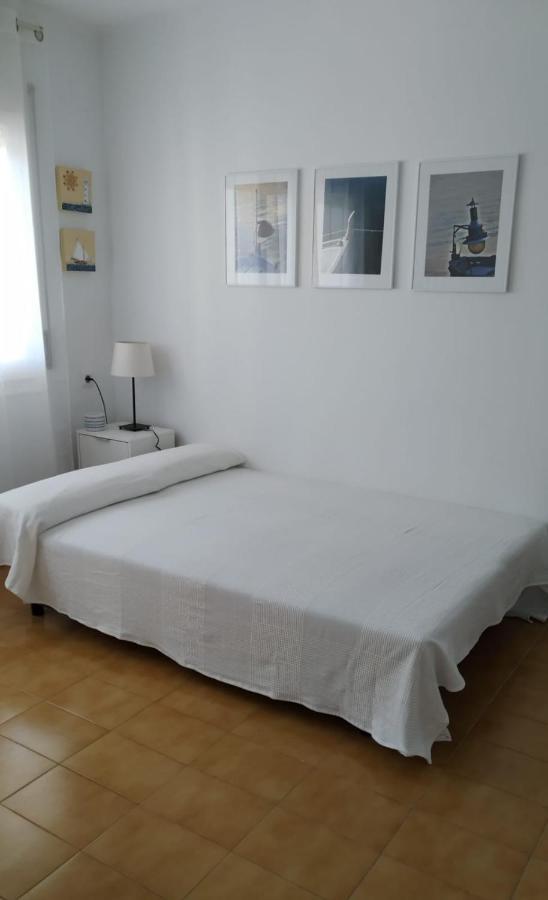 Apartament Amb Piscina 엠푸리아브라바 외부 사진